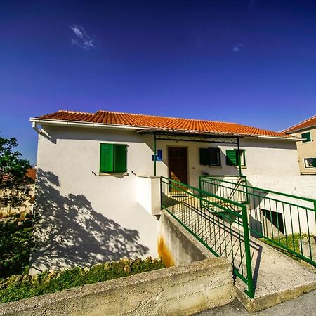 Apartments With A Parking Space Postira, Brac - 18472 Εξωτερικό φωτογραφία