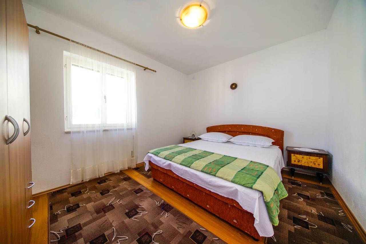 Apartments With A Parking Space Postira, Brac - 18472 Εξωτερικό φωτογραφία